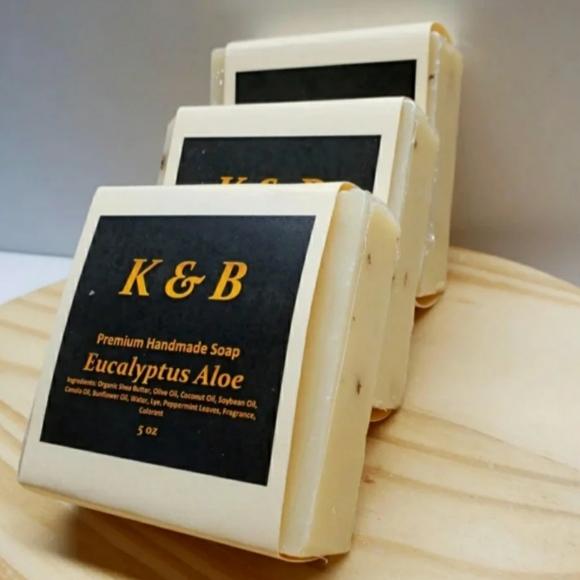 EUCALYPTUS ALOE Premium Handmade Natural Body Bar Soap, 5 oz (3 pack) - Picture 2 of 6